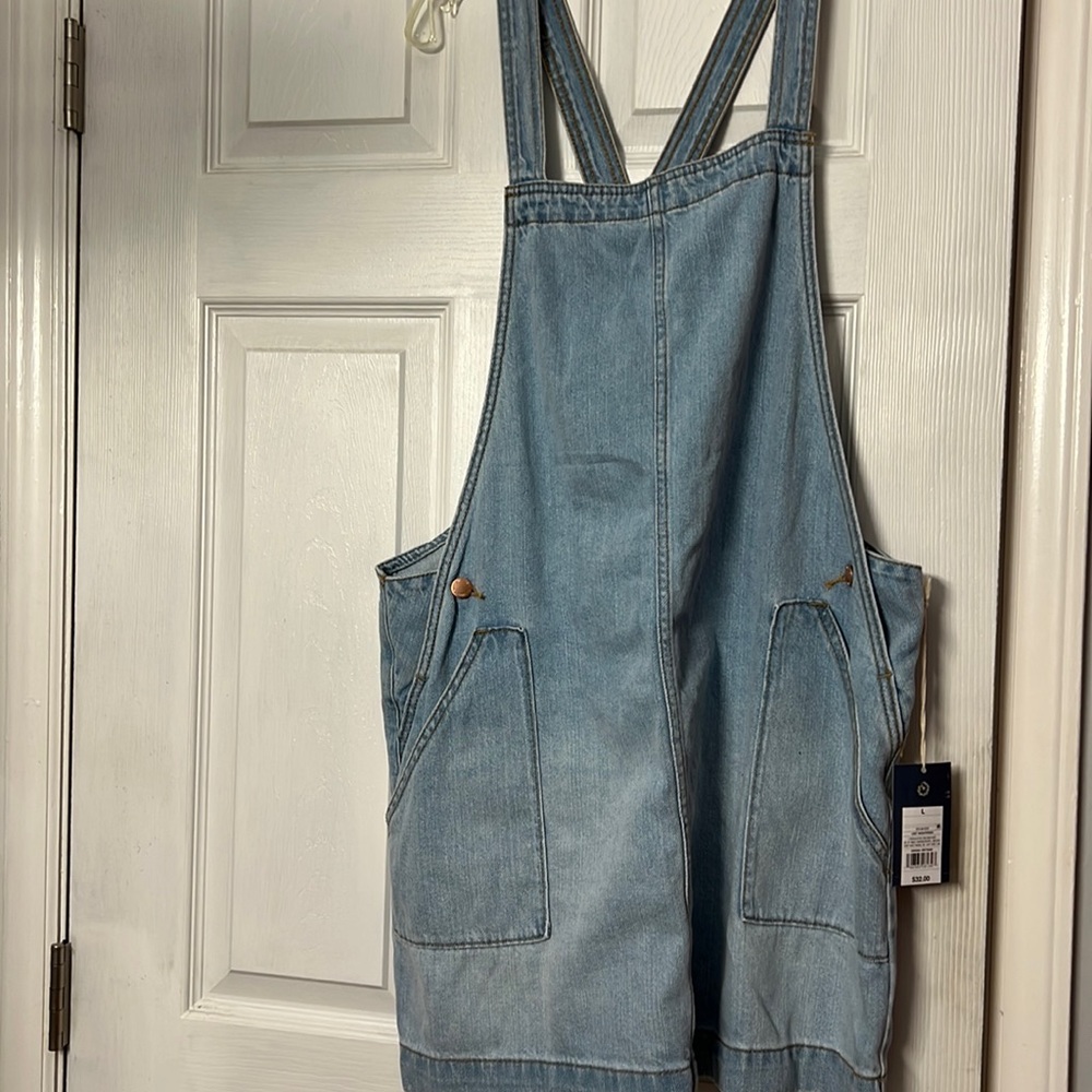 Universal Thread NWT L Skirt Overalls Light Wash